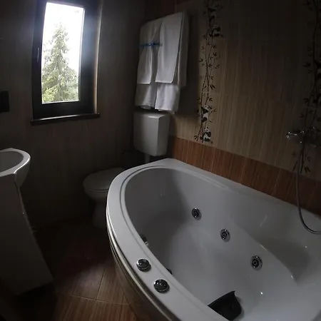 Casa Laur Cu Plaja Privata Gasthof *